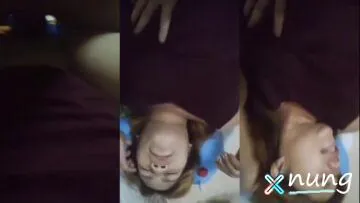 [คลิปหลุด] สาวอวบทางบ้านนอนโดนเย็ดสดหีฉ่ำ