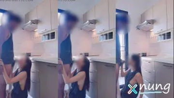 [น้องมีมี่/memeezecretx/OnlyFans] ยืนทำอาหารโดนจับเย็ดจกหี